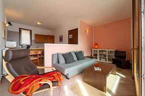 Willow Apartment With Lakeview by Wonderful Italy