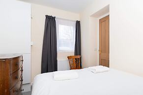 Brilliantly Located 2BD Flat Heart of Edinburgh!