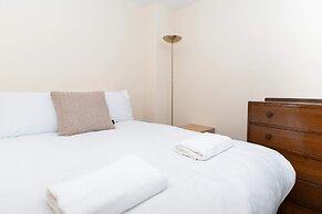 Brilliantly Located 2BD Flat Heart of Edinburgh!