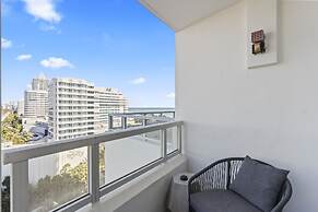 Luxury apt with Bay View at Miami Beach