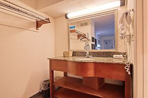 REGENCY INN & SUITES