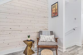 Suns Out Buns Out 113 TEA