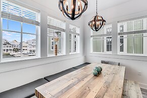 Suns Out Buns Out 113 TEA