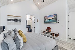 Suns Out Buns Out 113 TEA