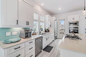 Suns Out Buns Out 113 TEA