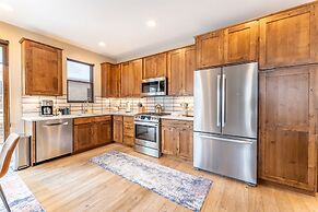 Blue River Flats Building 2 #302 By Summit County Mountain Retreats