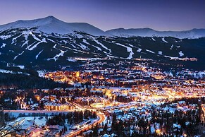 Blue River Flats Building 2 #302 By Summit County Mountain Retreats