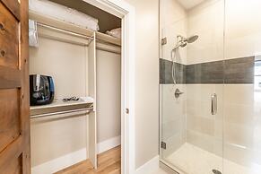 Blue River Flats Building 2 #302 By Summit County Mountain Retreats