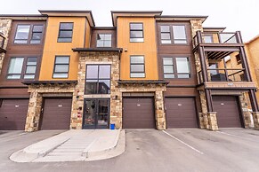 Blue River Flats Building 2 #302 By Summit County Mountain Retreats