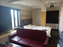 HOTEL C-PLUS - Adults Only