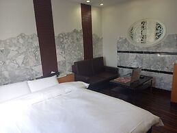 HOTEL C-PLUS - Adults Only