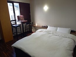 HOTEL C-PLUS - Adults Only