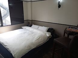 HOTEL C-PLUS - Adults Only