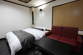 HOTEL C-PLUS - Adults Only