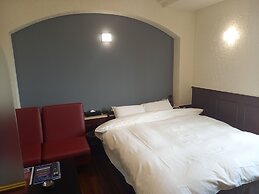 HOTEL C-PLUS - Adults Only