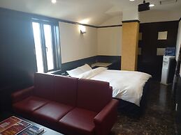 HOTEL C-PLUS - Adults Only