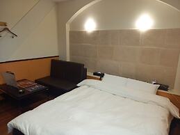 HOTEL C-PLUS - Adults Only