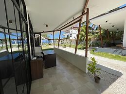 Fins Pacific Coral Bay by Hiverooms