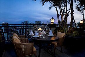 Caravan Hotel by EHM