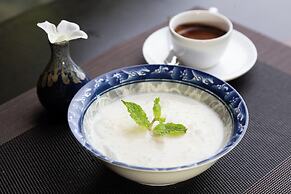 Caravan Hotel by EHM