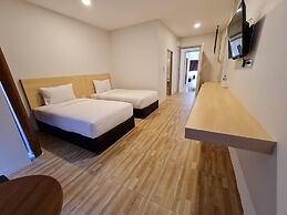 The Charlotte Smart Hotel Lopburi