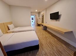 The Charlotte Smart Hotel Lopburi