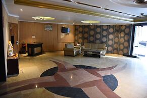 Hotel Meenakshi Palace