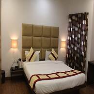 Hotel Meenakshi Palace