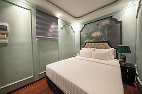 Amica Premier Hotel and Travel