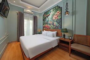 Amica Premier Hotel and Travel