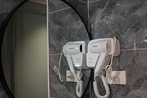 Amica Premier Hotel and Travel