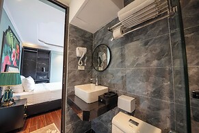 Amica Premier Hotel and Travel