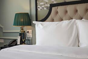 Amica Premier Hotel and Travel