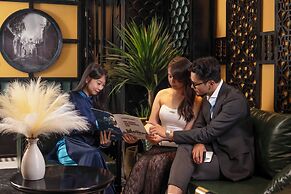 Amica Premier Hotel and Travel