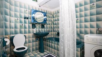 Theoni Central Apartment