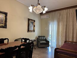 Theoni Central Apartment