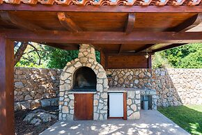 Villa Platanus With Private Pool & Sea View