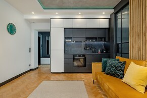 Charming Apartment in Cracow by Renters