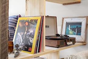 Wrong Way River Lodge & Cabins