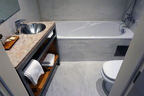 Sonel Investe Anjos Boutique Apartments