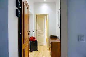 Sonel Investe Anjos Boutique Apartments