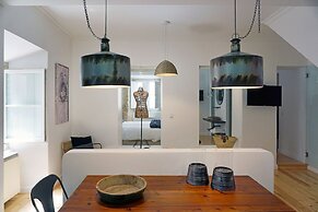 Sonel Investe Anjos Boutique Apartments