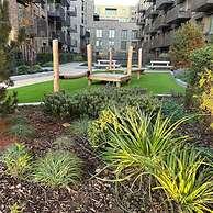 Luxury Spacious Flat With Communal Gardens Parking