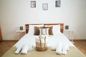 Saranda Waterside Apartments