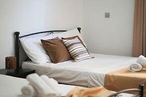 Saranda Waterside Apartments