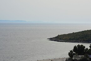 Saranda Waterside Apartments