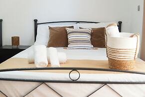 Saranda Waterside Apartments