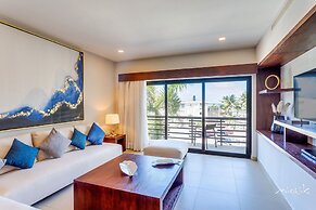 Beautiful Aldea Thai l Resort-style Pool