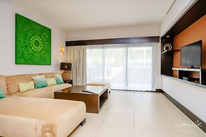Beautiful Aldea Thai l Resort-style Pool