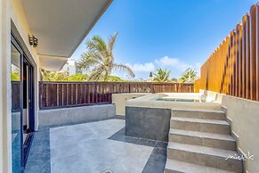 Beautiful Aldea Thai l Resort-style Pool